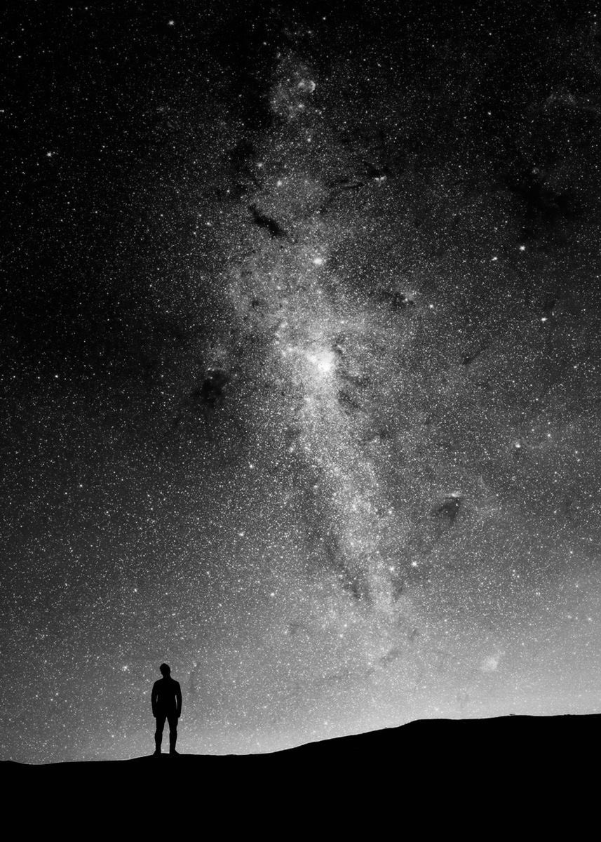 Hapsolduğunuz bedeninizden sıyrılmayı başarabiliyorsanız müebbet giydiğiniz hücrede bile kainat kadar sınırsız ve özgür, sıyrılamıyor iseniz sınırsız özgür olduğunuzu sandığınız kainatta dahi müebbet giymiş bir hücre tutsağısınız.