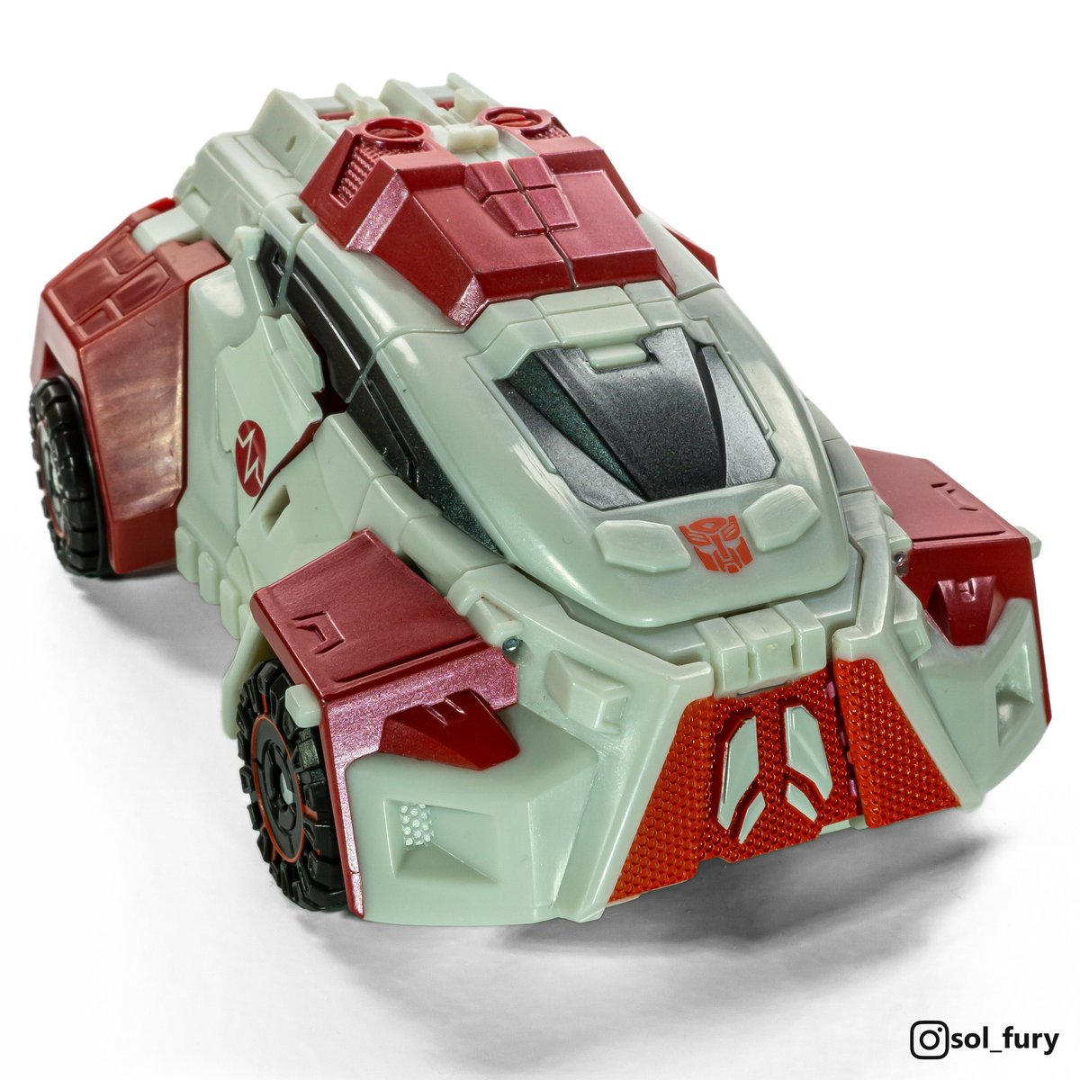 SolFury's tweet image. Ratchet - Transformers Studio Series Gamer Edition (Voyager class, 2024)

I prefer the red helmet look for Ratchet over the white version featured in the original cartoon.

#transformers 
#transformersstudioseries
#warforcybertron
#fallofcybertron