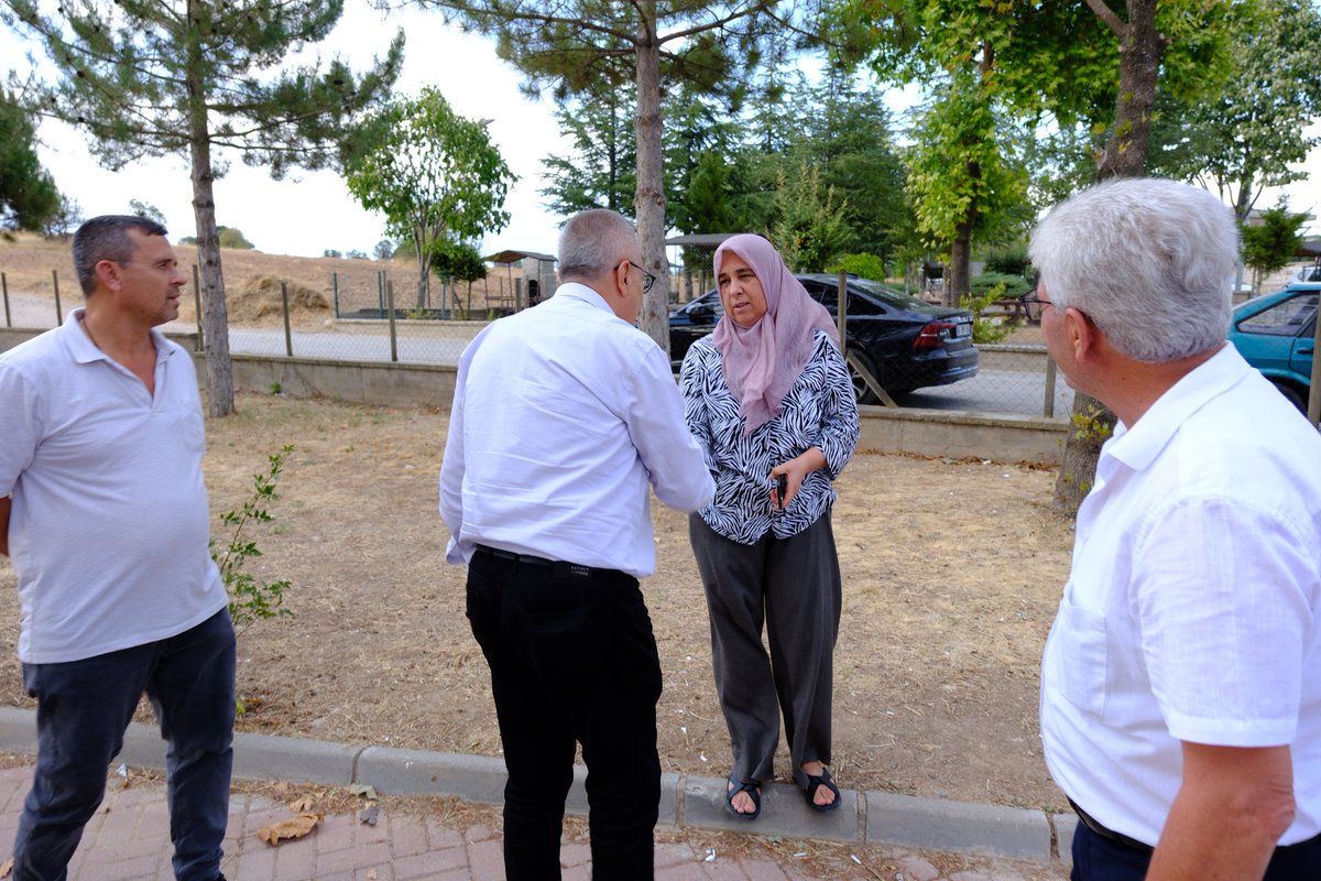 📍Uşak

Önceki dönem İl Genel Meclisi Üyemiz Sayın Erdal Türkay’ın kızı Songül ve Nuri’nin düğününe katıldık.

Türkay ve Uysal ailelerini tebrik eder, genç çifte ömür boyu mutluluklar dilerim.