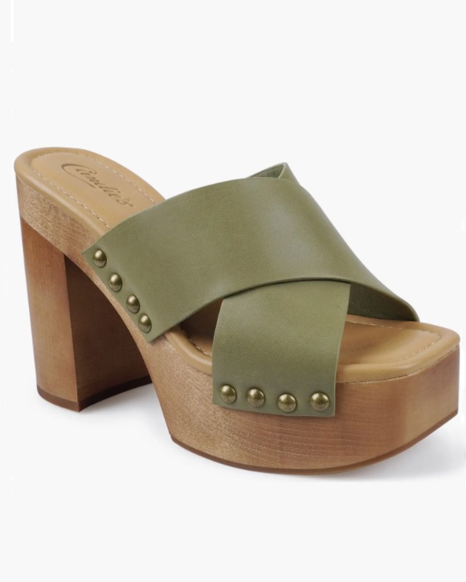 A little lift, a lot of love. The Maggie Platform is waiting for you at Nordstrom.