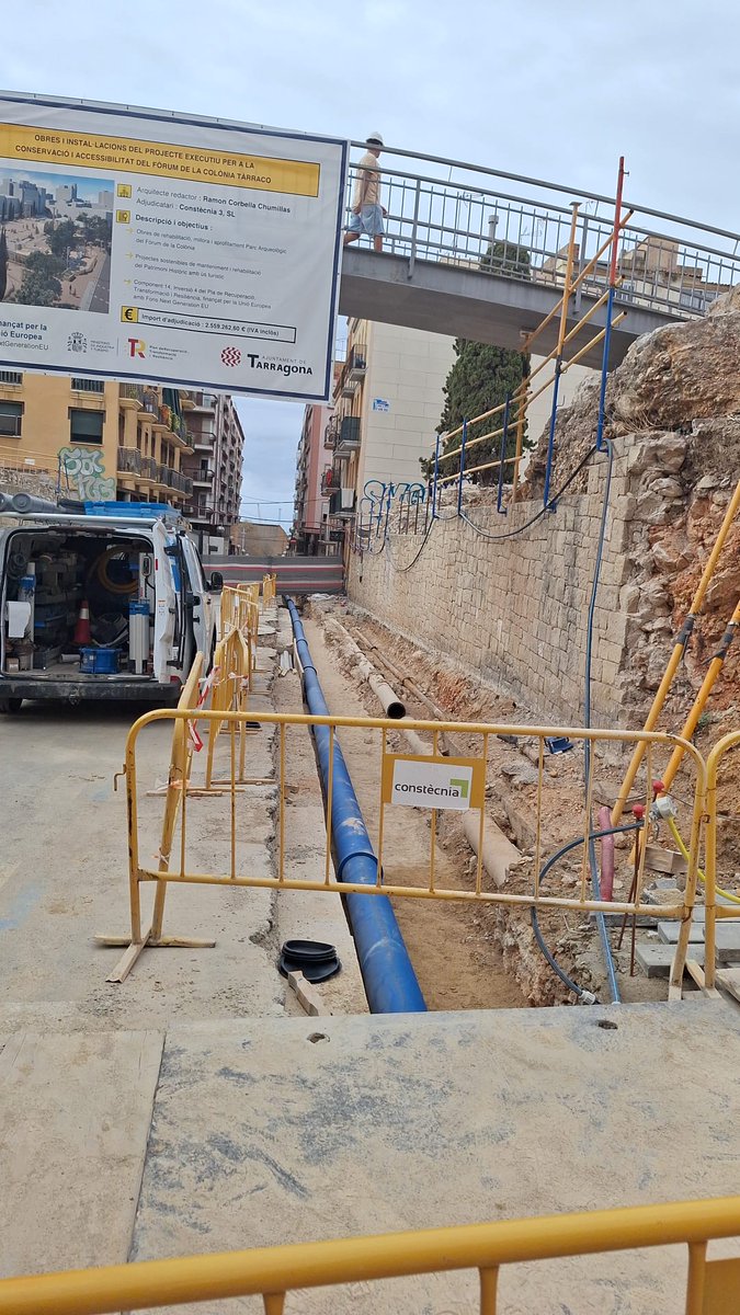 ematsa's tweet photo. 💧🚧Aquesta setmana hem iniciat els treballs de renovació de canonada al Fòrum de la Colònia dins l'àmbit de l'obra municipal. Es renovaran 130 metres de la xarxa d'abastament

✅Millorem les infraestructures per garantir un millor servei d'aigua potable

Disculpeu les molèsties https://t.co/xIorHxTY3W
