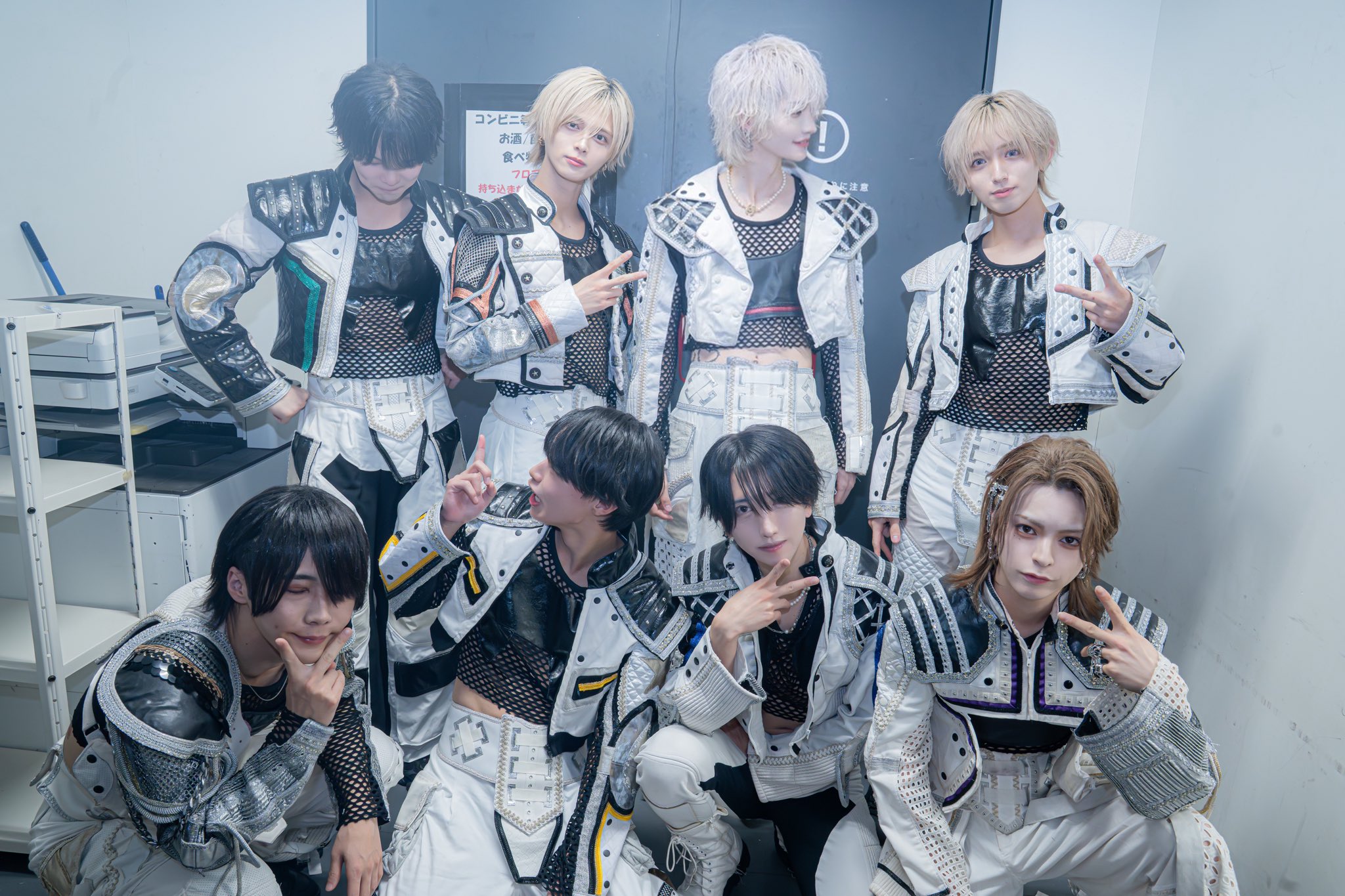 夢喰NEON 2ndONEMANLIVE NEONCIRCUSまさむねサイン付 LIVE VIDEO】夢喰NEON -2nd Anniversary LIVE- - YouTube