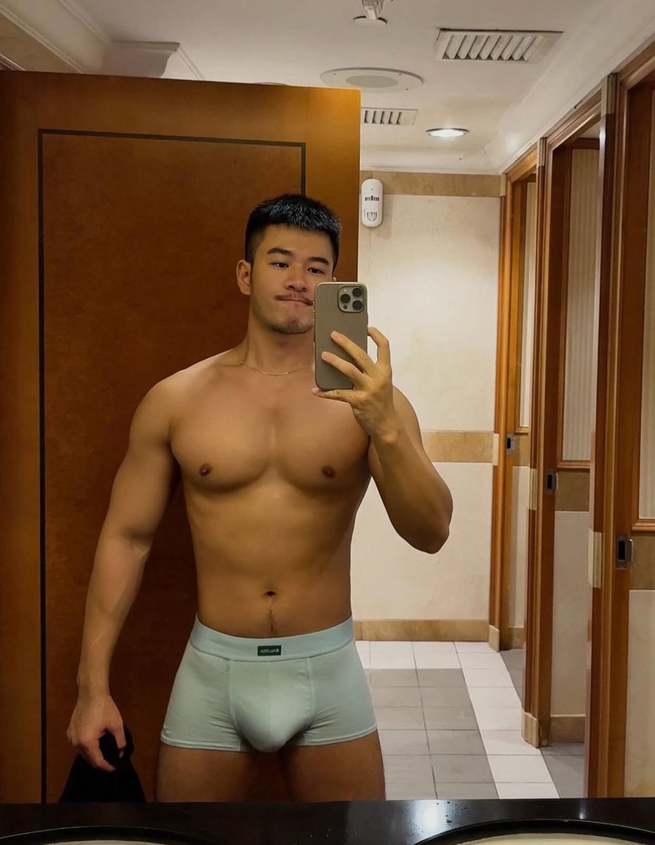 私のズボンはどんな色ですか？ 教えてください。🫣
 #新しいプロフィール画像