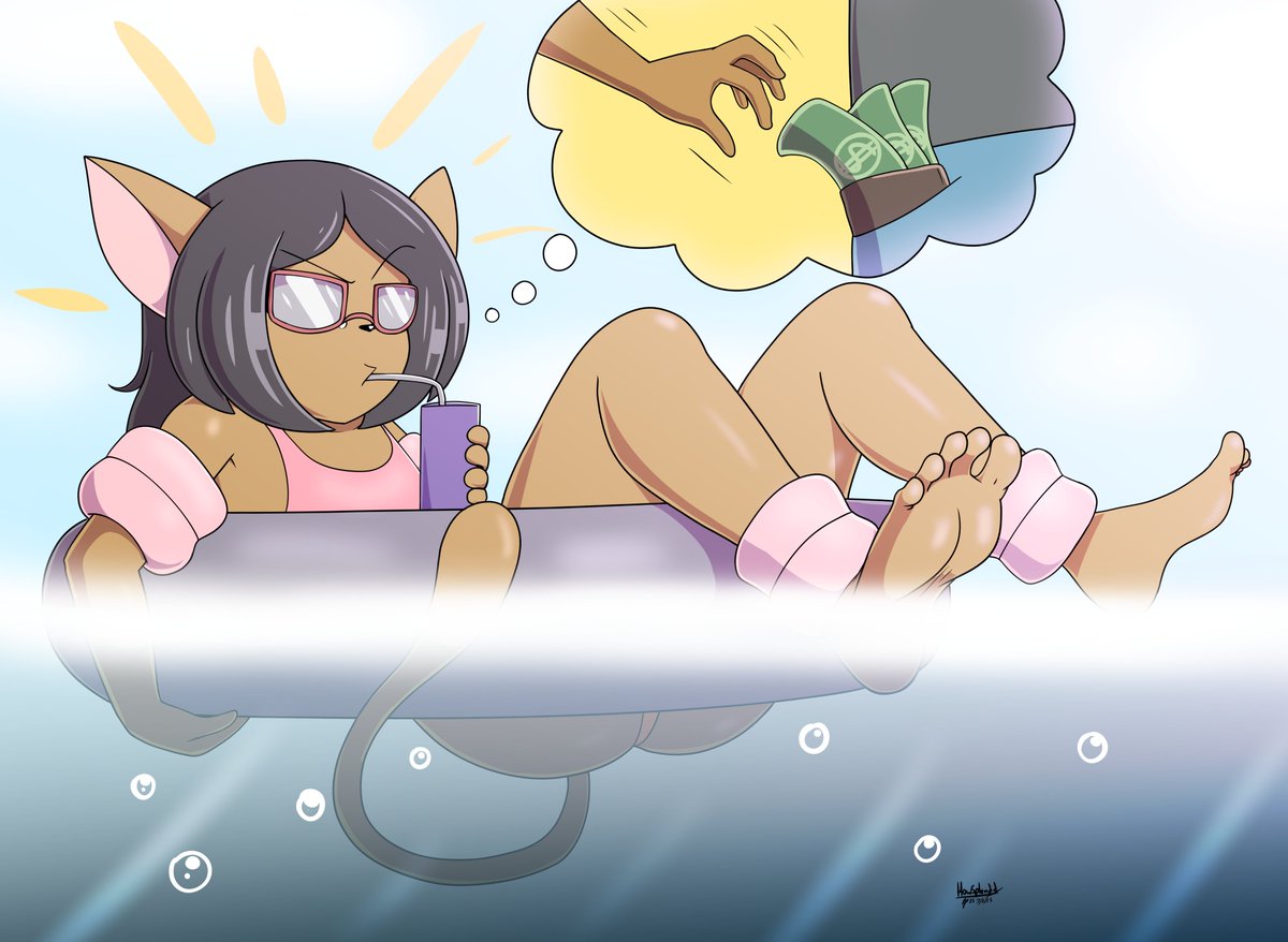 My lil thief Sana. She's trying to relax at the beach but she has other plans on her mind