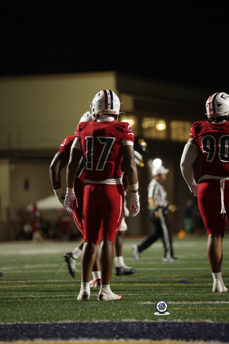 Jaiden8Roper's tweet photo. GameDay!! War time with my brothers. #17 https://t.co/vZghqvtoMW