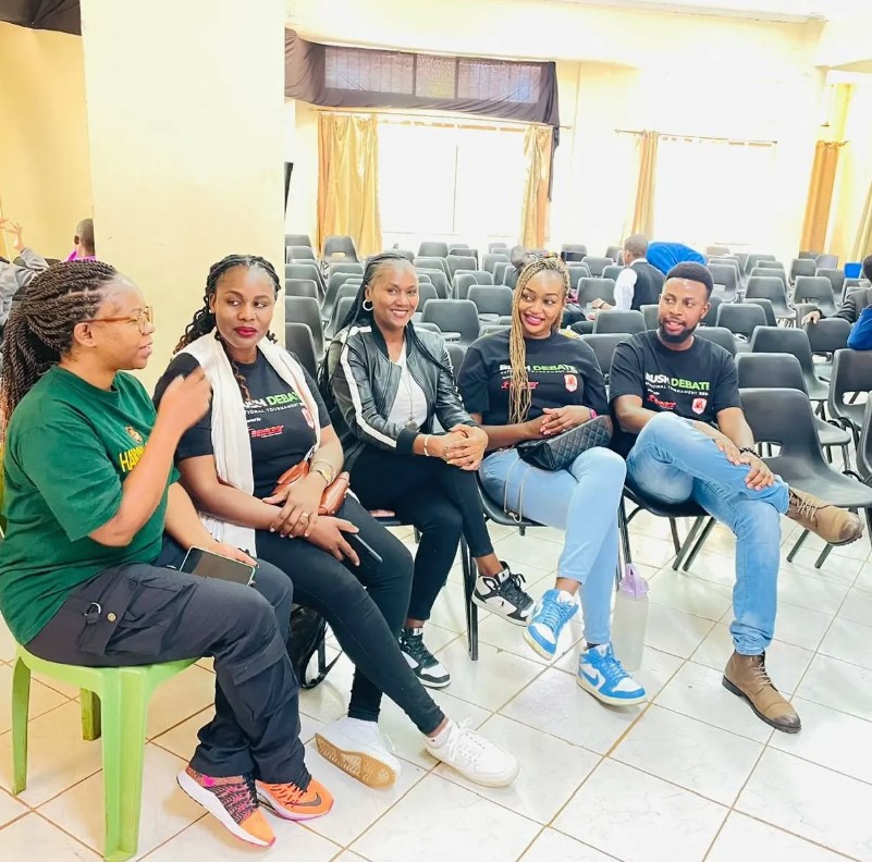 TungaAfrika's tweet image. It takes one to spark change, but a community to build it! Thrilled to partner with @AllianceHigh in co-creating learning resources + events like Bush Festival &amp;amp; Debate. Grateful for the journey! Together we’ve built lesson plans, guides &amp;amp; film excerpts. #TungaAfrika
