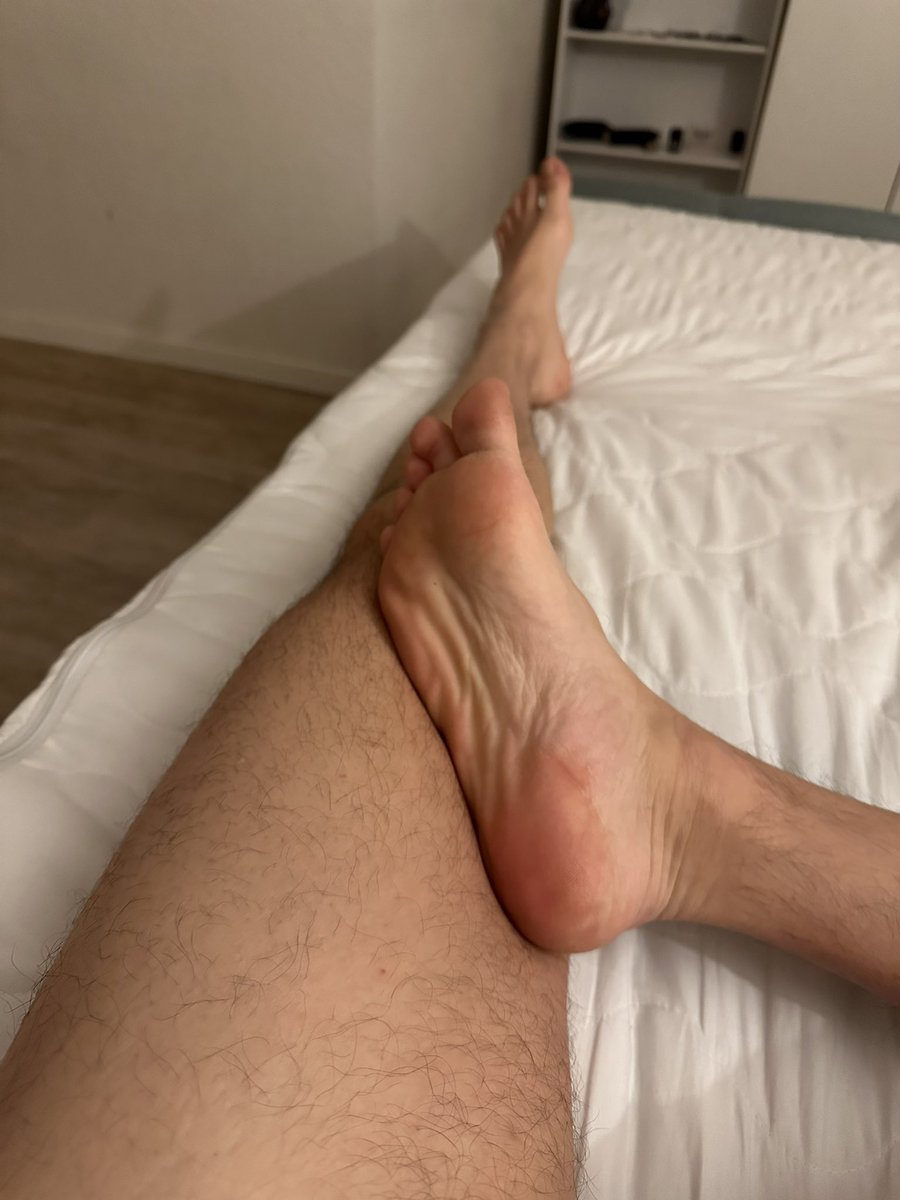 Kein Betteln, kein Flehen – du zerbrichst an meinen Sohlen wie jeder wertlose Loser… 😈💸

FAGTAX Friday 🤡

Los ihr Loser senden 🏧😈

#findom #fag #fagtax #paypig #cashslave #cashmaster #boss #master #slave #gayslave #gayfetish #gay #zahlsau #gayfeet #gaysocks #boysocks #boy