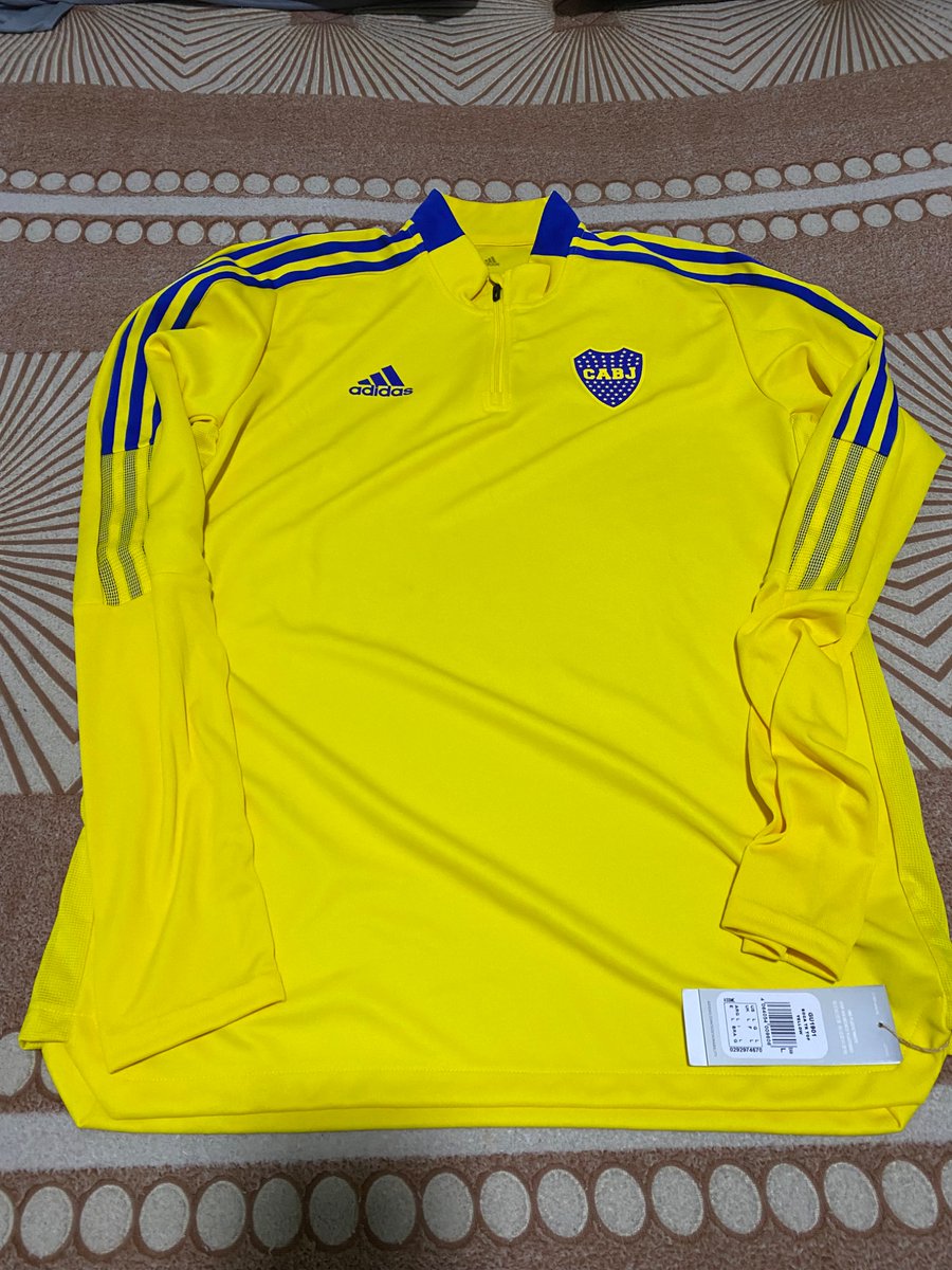 Sebacabe2's tweet photo. @marto_m3 Campera teamgeist talle M (cómo nueva) $ 220
Campera all weather 2020 talle S (va también para un M) $ 170
Campera N98 2016 talle M $ 80
Buzo 2021 talle L (nuevo) $ 90 https://t.co/Xq1dKocLrX