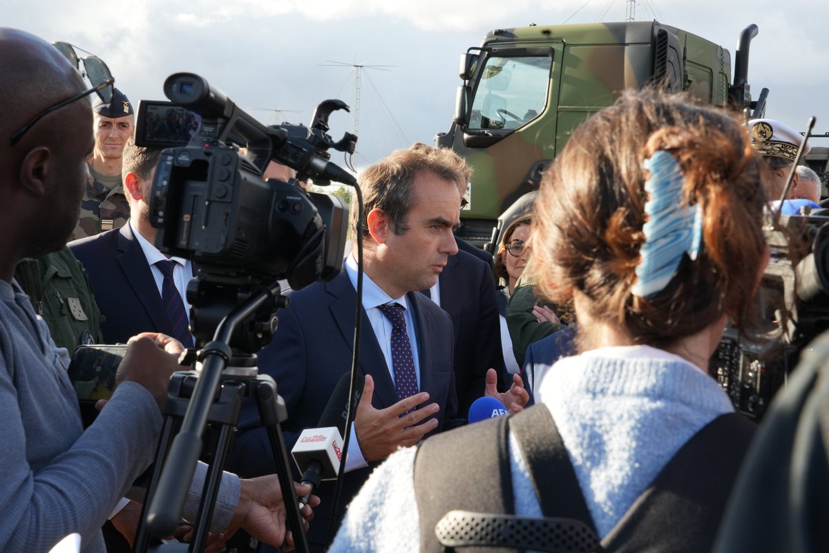 [4/4]
L’intérêt du ministère dans ce radar unique en Europe confirme l’importance de la recherche aérospatiale, soulignant à la fois la très haute qualité scientifique de nos chercheurs mais aussi notre rôle de visionnaire, anticipant les ruptures technologiques et les besoins