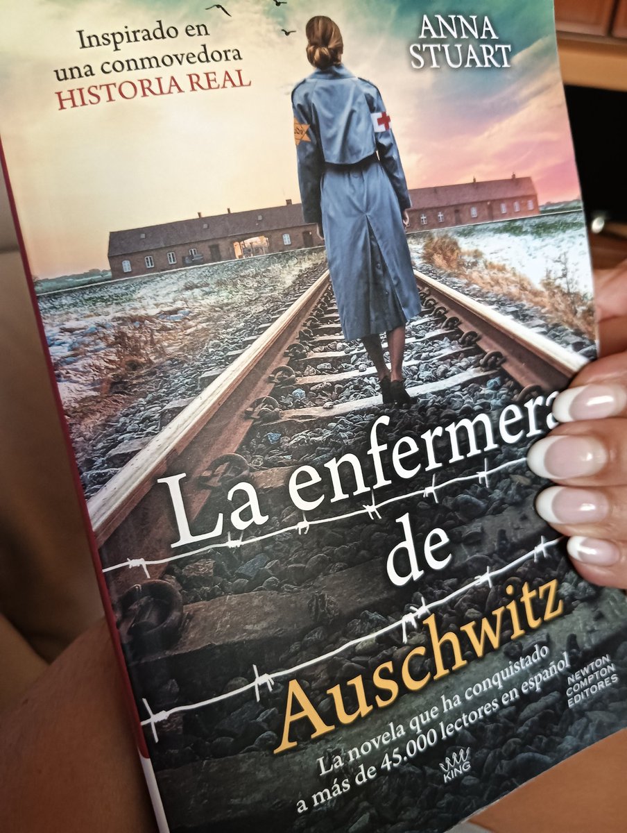 nasacha2's tweet image. LA ENFERMERA DE AUSCHWITZ de #AnnaStuart. Es la historia de una tatuadora que engaño a los nazis. Un relato muy duro, con momentos muy tristes pero llenos de humanidad. Todo basado en hechos reales.