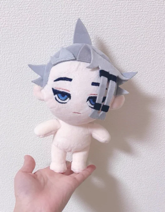 ぬ!そやぬいほぼ完成(ピアスまだ) かわいい一緒に世界見て回ろうな とりあえず全裸は可哀想だから、インテで買った可愛いぬい笠をかぶせてあげた