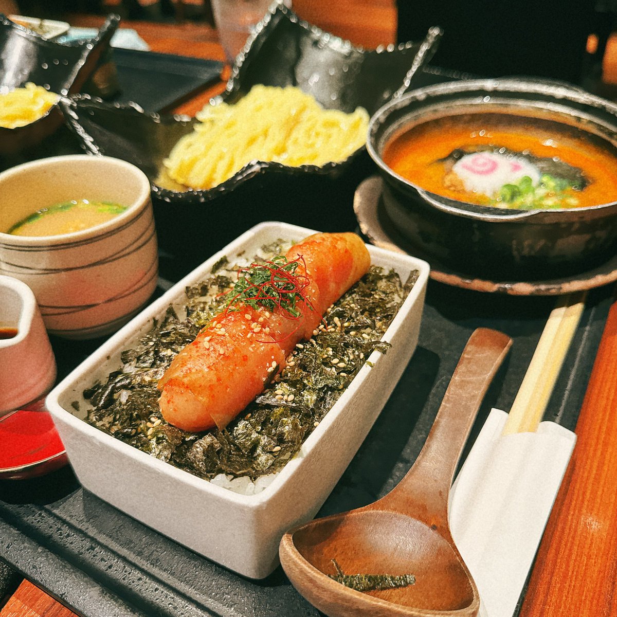 rerachi_'s tweet photo. 福岡っぽい食べ物 https://t.co/7ATq2hFNjr