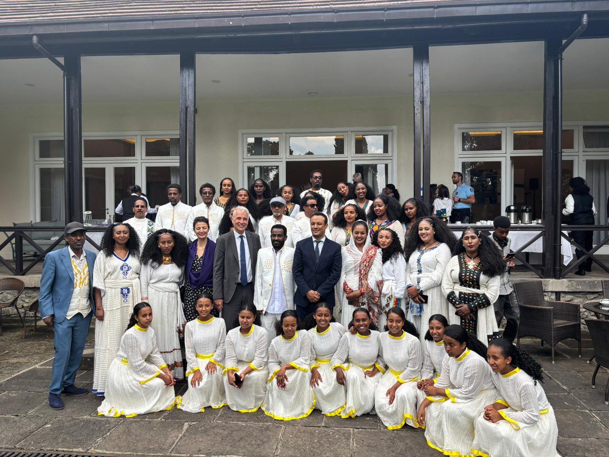 MFAEthiopia's tweet image. Ethiopian artists from Ras Theatre brought #Enkutatash, #Ethiopia’s New Year, to life at the embassies of #China, the #US, #France and others in #AddisAbaba ahead of September 11, showcasing the country’s rich traditions.

The event, which was organized by the Ministry of Culture…