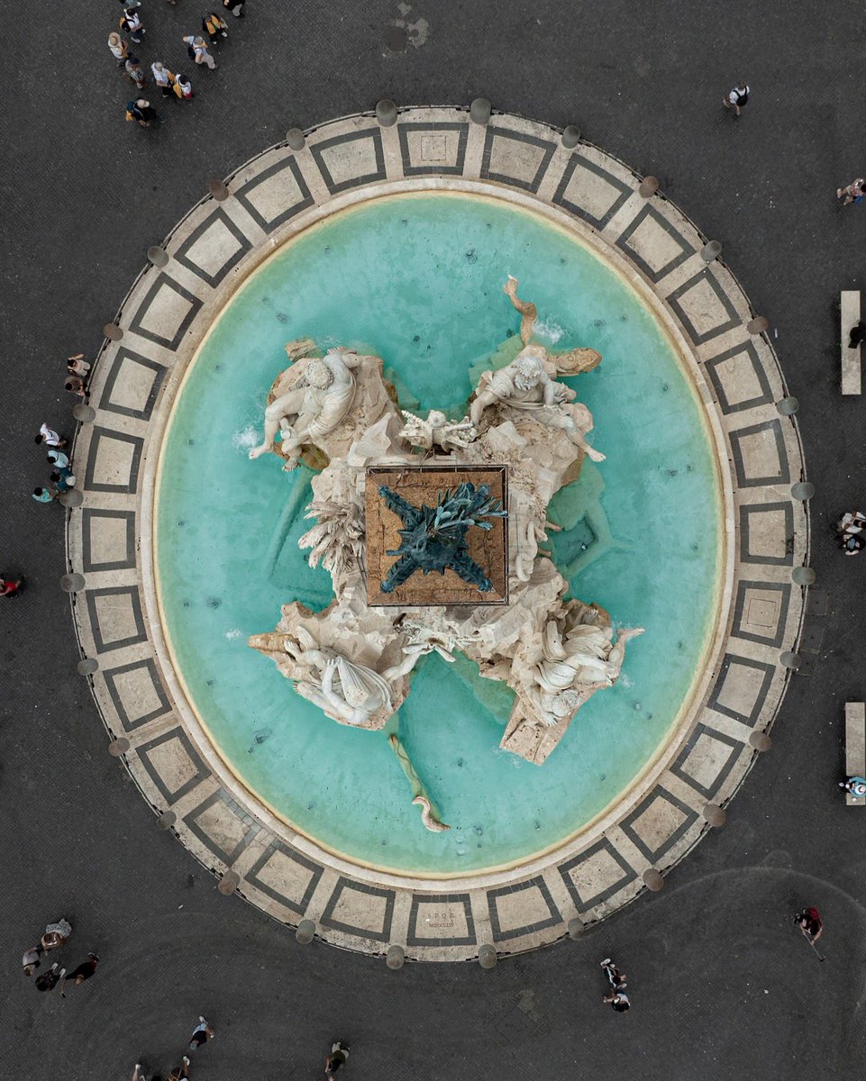 TreasureRome's tweet photo. Some of our favorite Rome spots, seen from new perspectives ✨🫶

📸: @valsoiapg 

#rome #roma #italia #drone https://t.co/2TQnvHCEIL