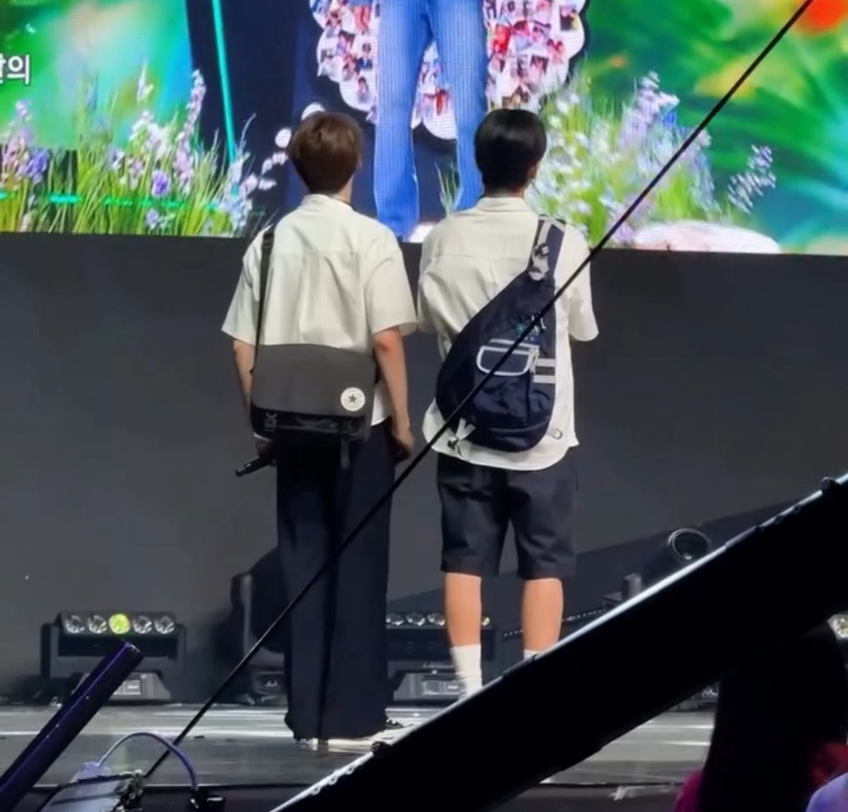 abcdlovefghij's tweet photo. 뒷모습
진짜코엽다 https://t.co/YfdEKsluzM