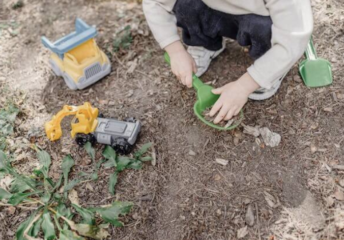 Check out my article in FIrst Time Parent: Way Beyond the 5 Second Rule…Go Play in the Dirt!  firsttimeparentmagazine.com/way-beyond-the…