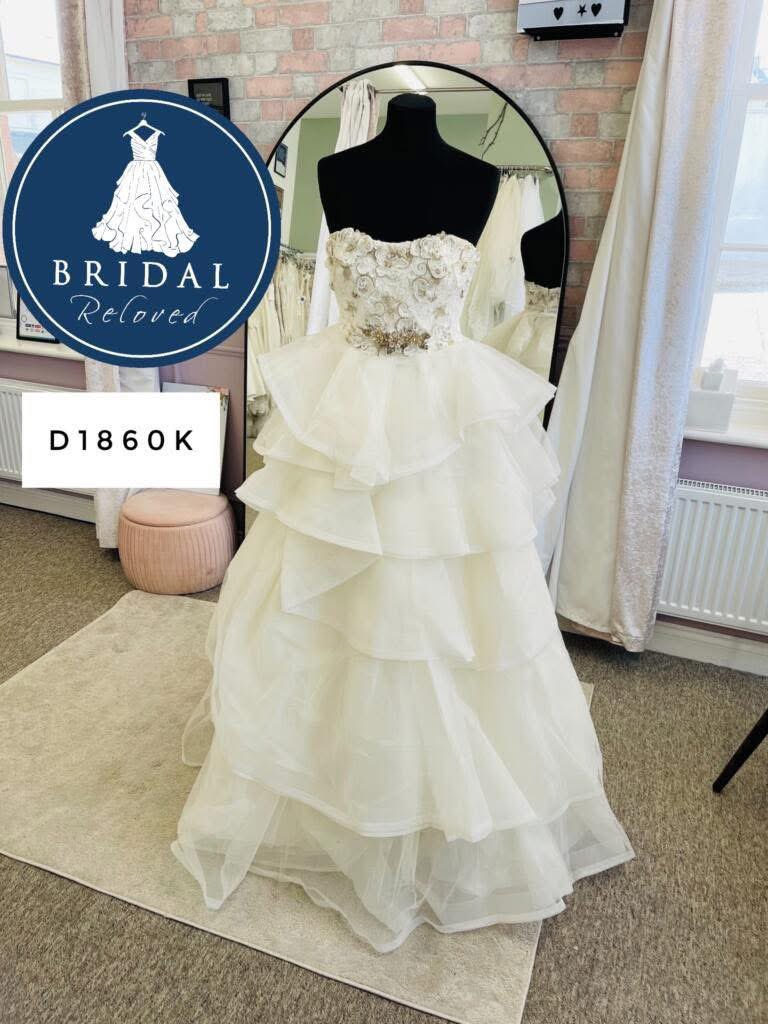 Bridal Reloved Dorch tweet media