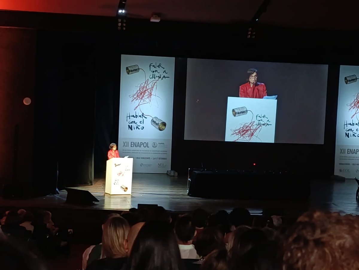 "Hoy es necesario fijar la edad de la infancia en la ley. Ya no estamos seguros que la ley de prohibición del incesto se sostenga por sí sola, dado que las referencias simbólicas han cambiado tanto".

Cristiane Alberti