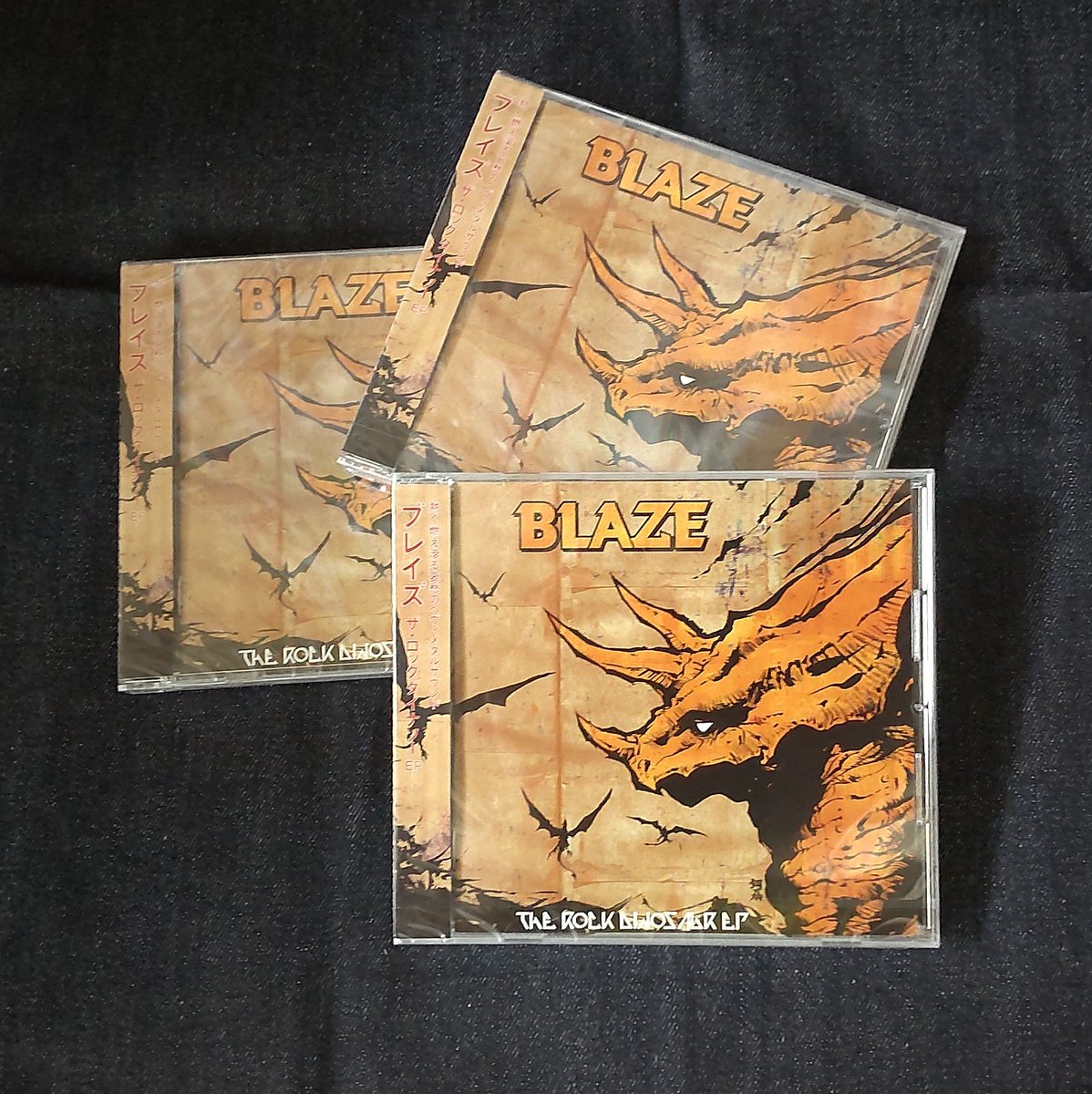 先日お伝えしました2013年の6曲入りEP The Rock Dinosaur EP、2025年の再プレス盤、ワイルドワンでも販売開始しました。税抜1800円、よろしくお願いします。
wildonerecords.square.site/product/blaze-…