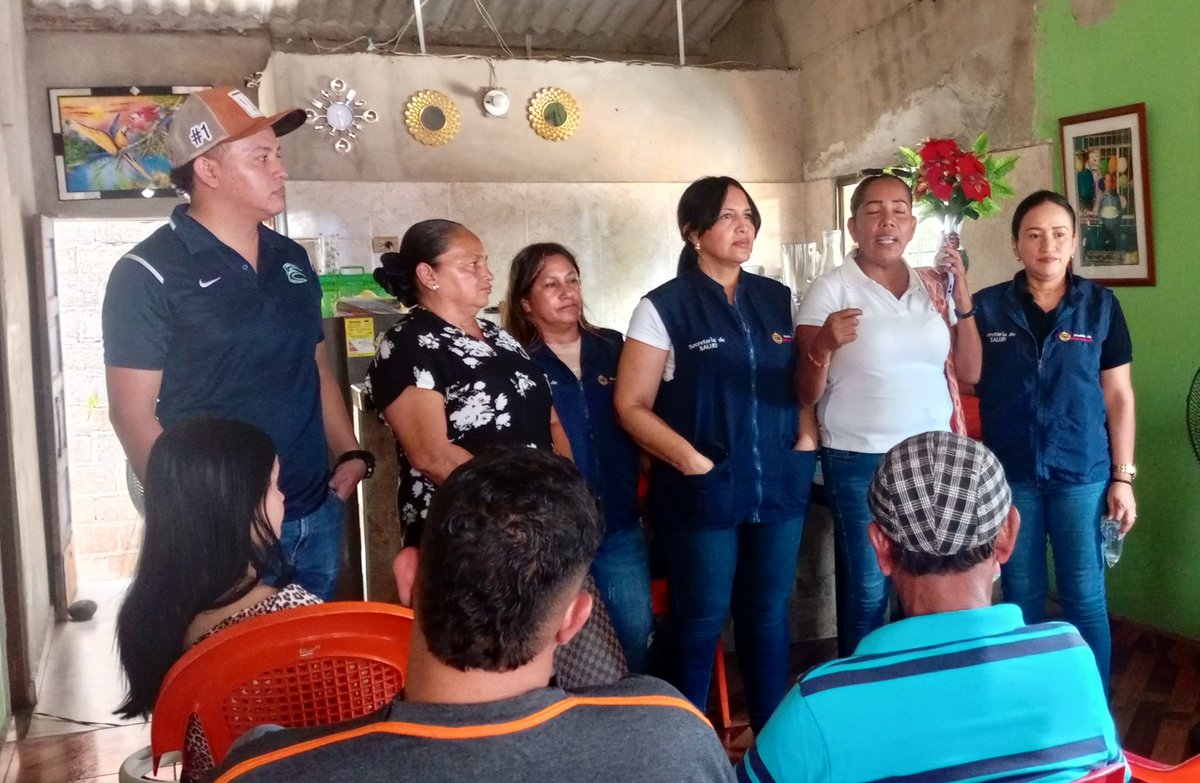 MalamboAlcaldia's tweet photo. #Malambo refuerza la vigilancia en #saludpública con #REVCOM.
Ahora puedes reportar al WhatsApp 3026661511 casos de dengue, tuberculosis, varicela, sarampión, desnutrición, mordeduras de animales y más.
¡Tu reporte salva vidas!
+ Información aquí: https://t.co/gZetfvMUgd https://t.co/7vvjBvbP5G