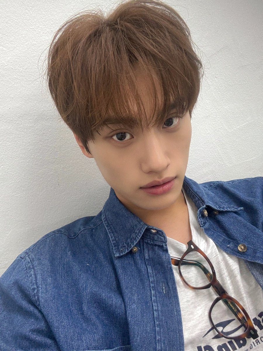 TIOT_NOW's tweet photo. [#준현]
금요일이라서 금남보 🍏

#금준현 #KUMJUNHYEON
#TIOT #티아이오티 https://t.co/dc8PqOup4Q