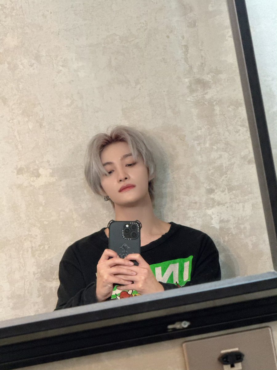 leaf9096's tweet photo. 개미친남친짤 썸네일로 올려놓고 커염직한 먹방하는거 이게 진짜 류양양코어라고 생각해 https://t.co/IJTiJqxqnY