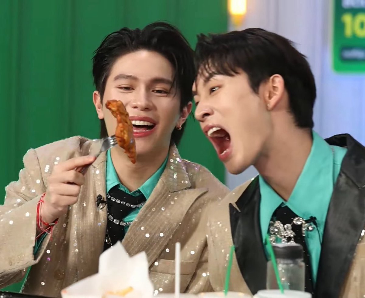 ASCEST_KEY's tweet photo. New EST. Newest.
Funny EST. Funniest.
GRABFOOD X WILLIAMEST
#GrabFoodHotDealsxWilliamEst
#WilliamEst #วิลเลี่ยมเอส
#pfpupdate https://t.co/ygrKG0m07N