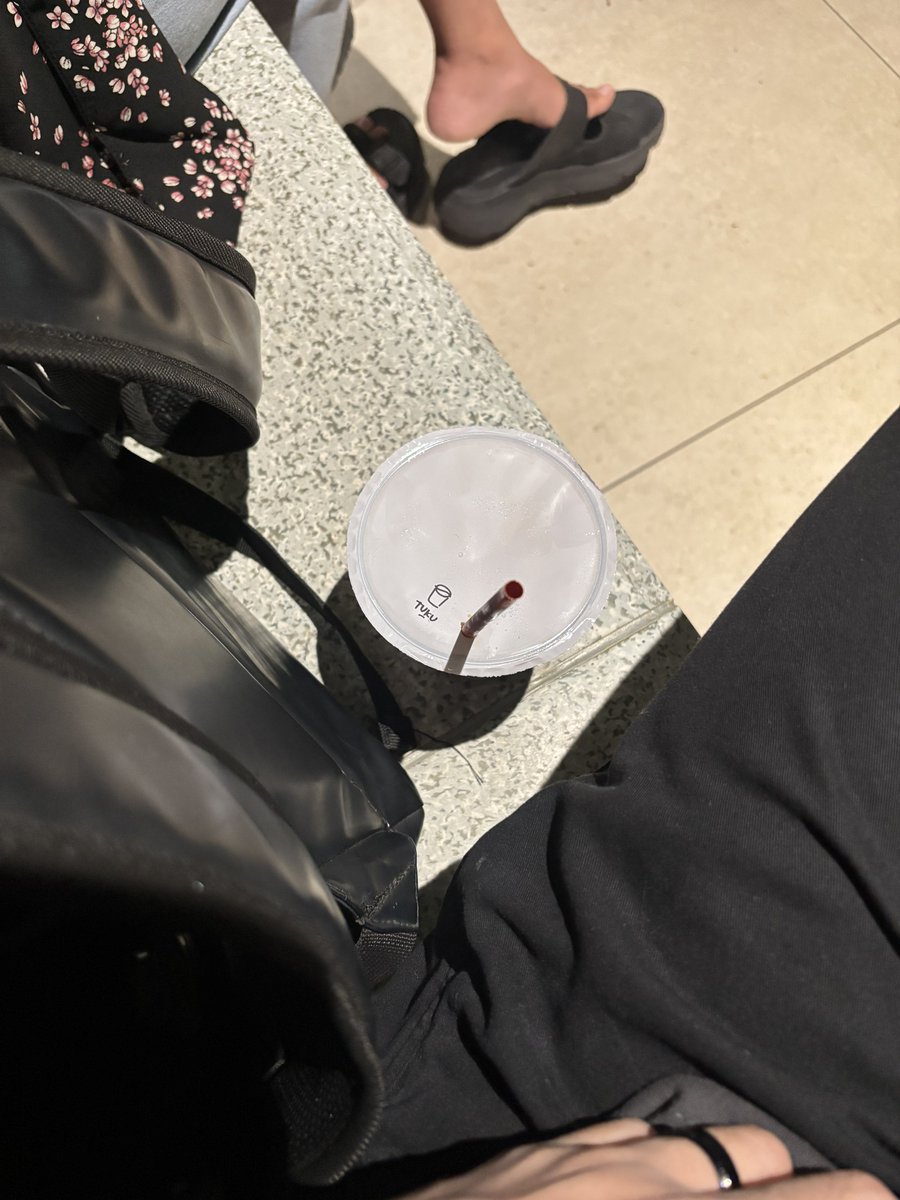 cepetan gue malu banget sendirian <a href="/intersectlife_/">intersectlife</a>