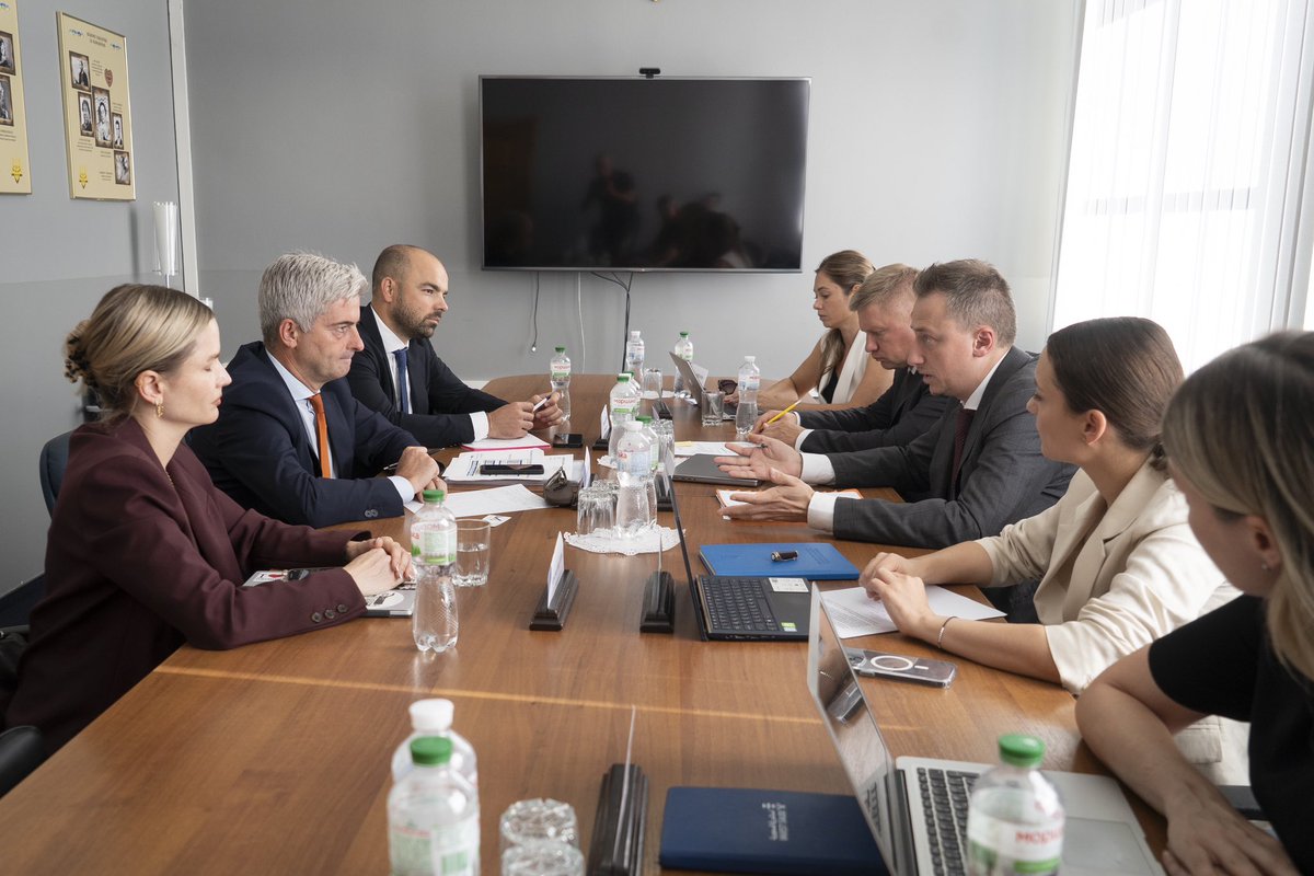 Мінекономіки tweet media