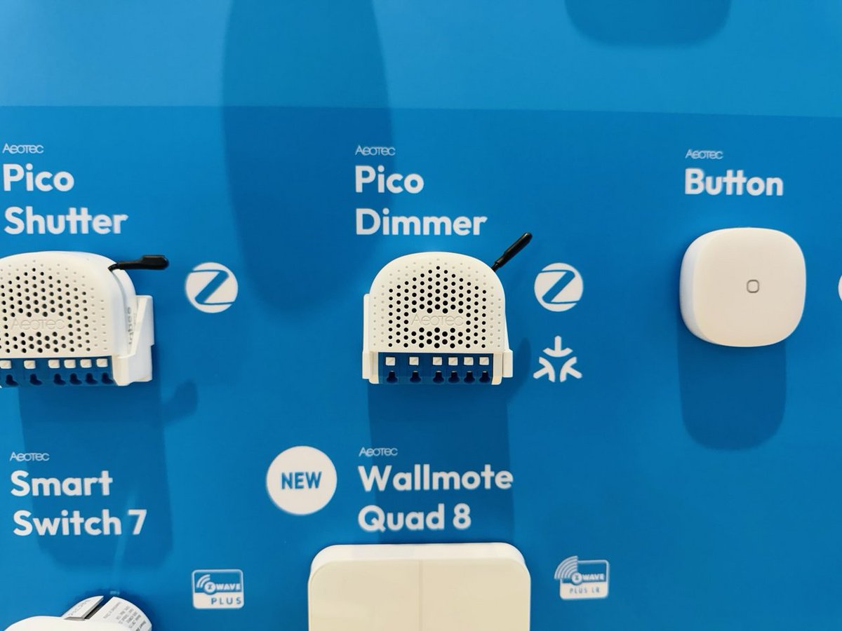Brand new aeotec SmartThings Hub with two radio chips for Thread and Zigbee; a major improvement compared with SmartThings Station. #IFA2025