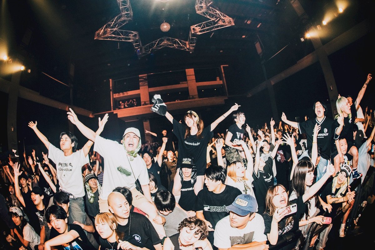 BBSTREET's tweet photo. 【 CHUMP!! FEST 2025
-B.B.STREET 28th Anniversary SP- 】
at CLUB CITTA'
CHUMP!! STAGE
JasonAndrew @jasonandrew_bb
📸 @shunnn_shunn
#CHUMPFEST2025
#BB28th https://t.co/QfipFelxPx