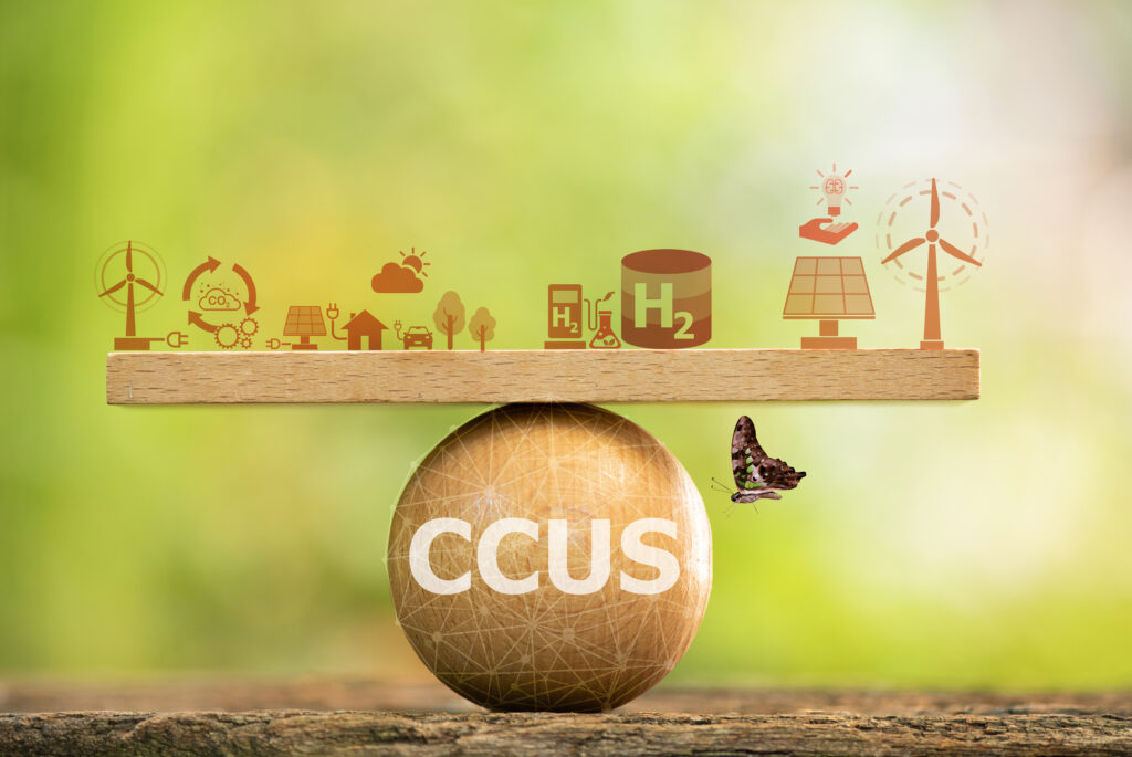 Edison4Gov's tweet image. #eTransition
#MASE “Studio CCUS 2025”
#CCUS leva chiave per #neutralitaclimatica entro 2050

👉Possibile⬇️30–70% delle emissioni nei settori #HardtoAbate

 👉Nel termoelettrico, CCUS  complementare a #rinnovabili e #accumuli per garantire #flessibilità

🔗shorturl.at/FL8h2