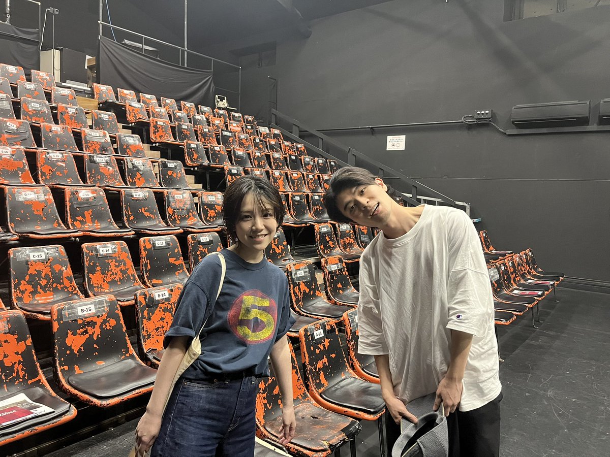 mizuki_ohno94's tweet image. #ベルヴィーユ
観劇。
本当良い作品が日本に上陸したなと。
何となく感じた違和感が、閉じた室内で培養されていく感覚を味わいました。そんな実験を見ていると思ったら、ふとそんな自分に気付かさせられたり。

本当にカルビンさんとまたお仕事したいし、同士のまりなさんも素敵で、刺激を貰いました。
