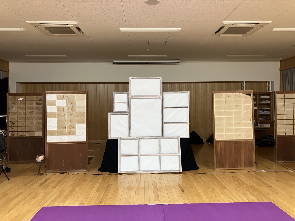 tetuK60's tweet image. 亜細亜の骨「影絵芝居〜2025ツアー〜『鯨生』」が先ずは東北4県からのスタートです‼
️今日は福島県浪江町での公演。。。
浪江の子供達も興味深々での観劇になりました❣️