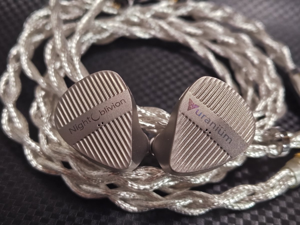 ひっさびさのMNG…… Night Oblivion Uraniüm 先月から話題沸騰のチタン