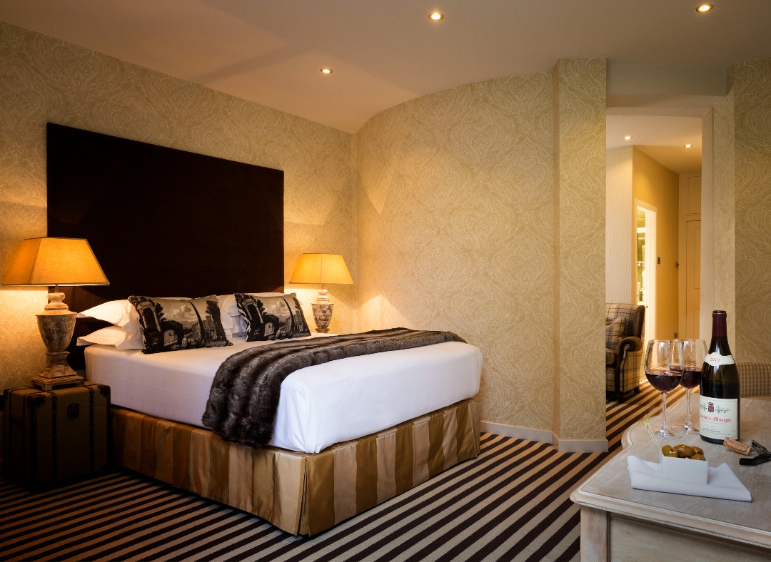 Book your Suite, Suite Plus, or Jacuzzi Suite in advance and enjoy 20% off with our Suite Deal!

Book here: niracaledonia.com/offer/suite-de…
#LinkinBio