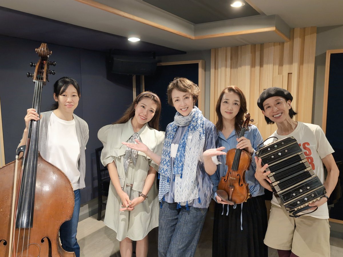 9月7日、ラドンナ原宿でのライブの最終リハーサル❣️❣️
素敵なメンバーの皆様と〜🥰
最高のライブになりそうです〜〜☺️✨️
ウキウキ🎵ワクワク🎶

お待ちしております〜〜❣️

*****
当日券もございます。
お問い合わせはムーンミュージックまで
mmusic@annasaeki.com
*****
#冴木杏奈