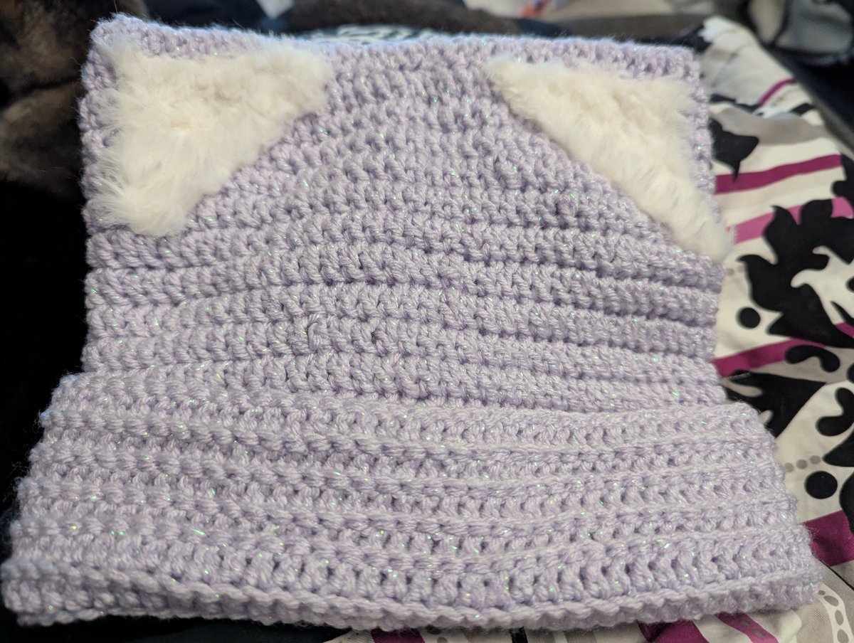 LunellaVT's tweet photo. Ears done! Love how they turned out 😍 

#crochet #crafts #cat https://t.co/iZagI9A4gE