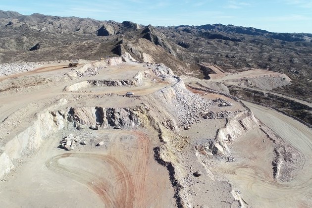 La Toma cuenta con una oficina de Minería en la Terminal de Ómnibus, que abrirá sus puertas los viernes de 8 a 14. Allí podrán acceder a información sobre políticas provinciales, programas de capacitación, fiscalizaciones y gestión de trámites a través de Catastro Minero y Tramix