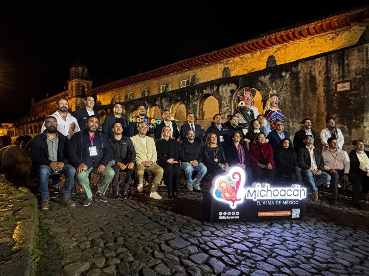 🎬✨ Michoacán se convierte en el set natural de México con la 13ª Reunión Nacional de Comisiones Fílmicas en Pátzcuaro. Escenarios únicos, cultura y cine se unen en el alma de México.
pasilloturistico.com/la-pantalla-se…

#PasilloTurístico #Michoacán