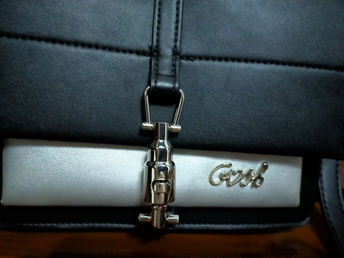 sweetchacandy's tweet photo. Wts preloved Sling bag by Gosh
-Bisa nego dikit 
- Info lain by DM https://t.co/gLwLww5sHG