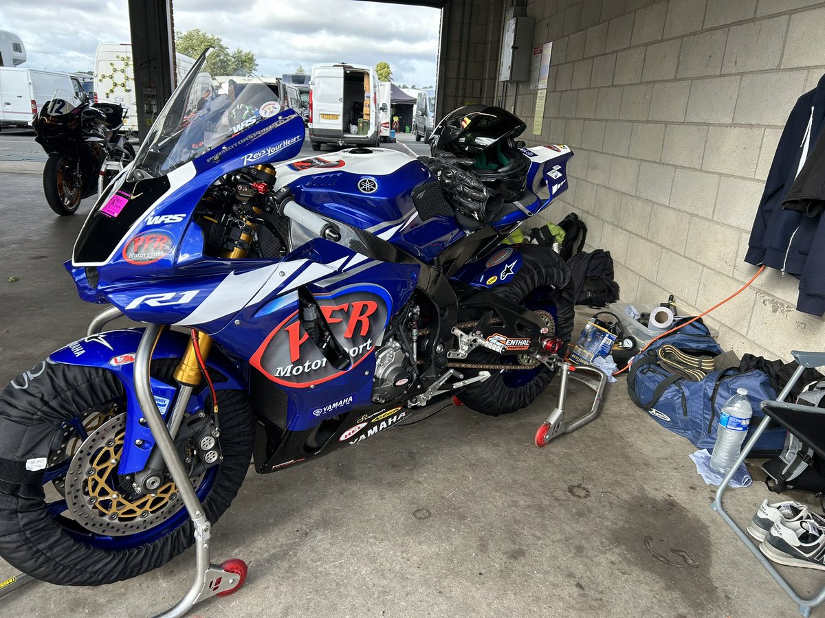 Likkle spin round Oulton last week.
Av it!!!! 🏍️💨🤪
<a href="/Oulton_Park/">Oulton Park</a> 
<a href="/NoLimitsOnTrack/">No Limits Trackdays</a>