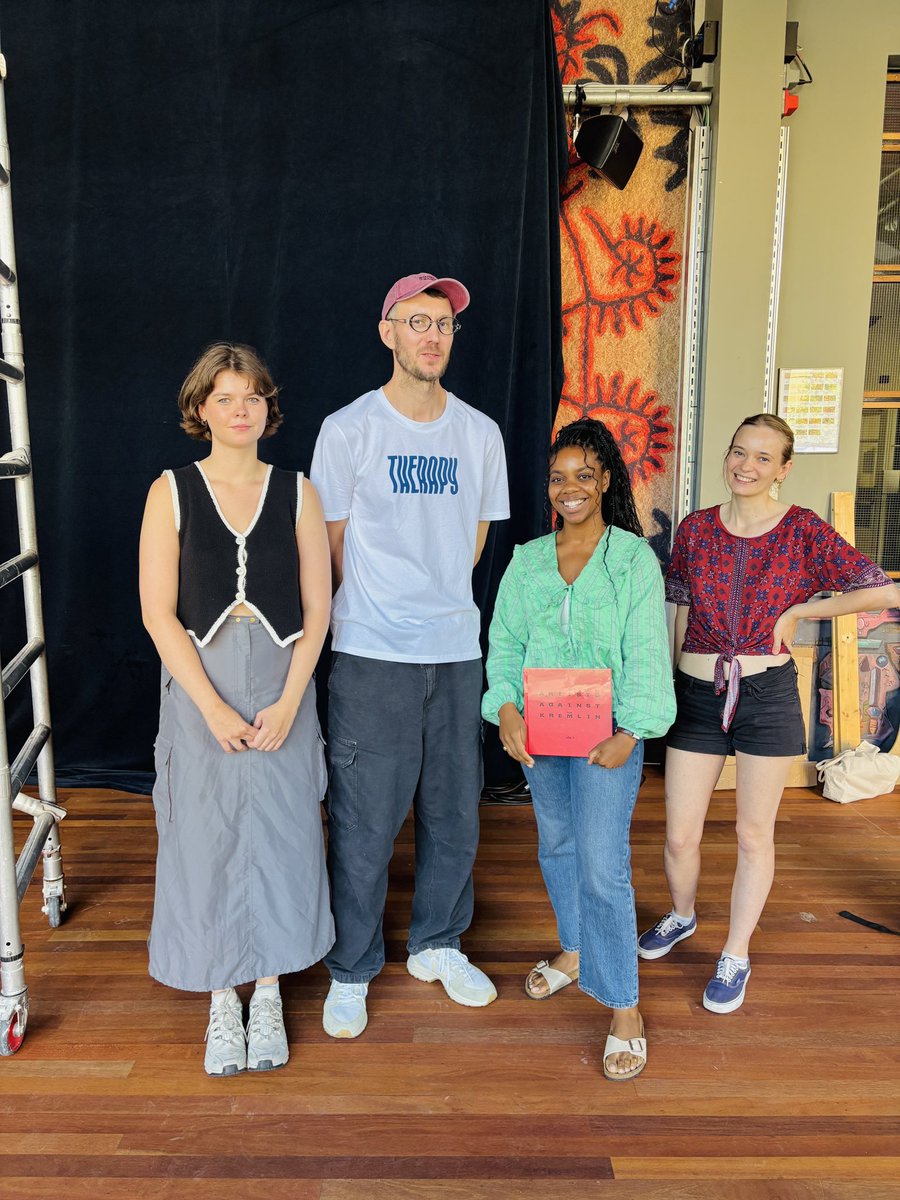 My report on the largest exhibition of protest art by Russian dissident artists that was on show in Amsterdam. 'Artists Against the Kremlin' raises a voice against the Russian government's propaganda and repression  🔗 youtu.be/qywdXf57954?si…