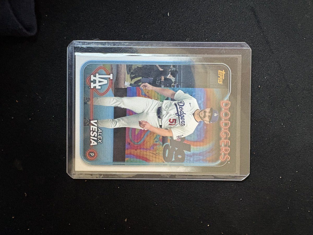 SBGMook's tweet photo. @LAcarddude Topps 2024 Alex vesia golden mirror throw me and offer https://t.co/IQuwW9nRs6