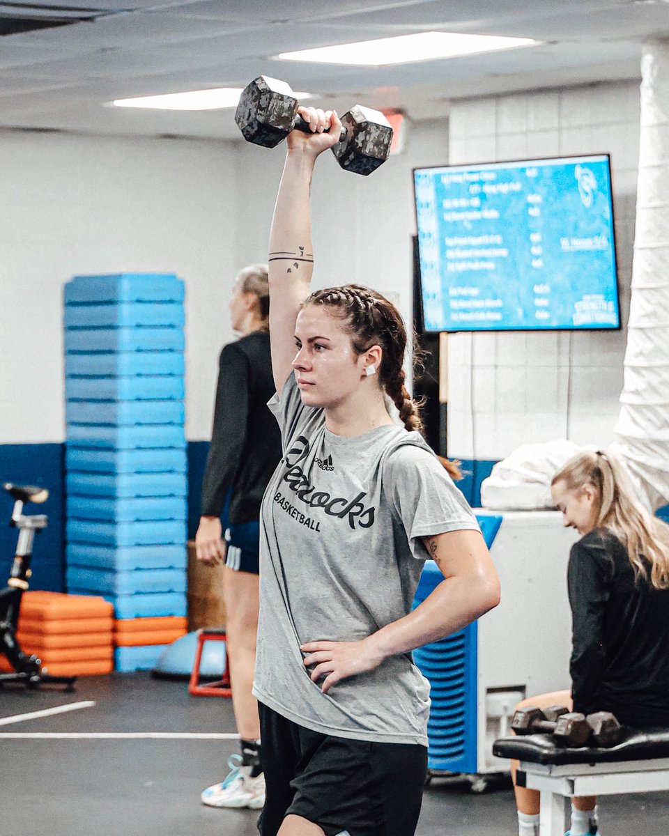 PeacocksWBB's tweet photo. Weight Room Work 💪

#StrutUp 🦚 | #WintheDay https://t.co/iEOMNCAsUX