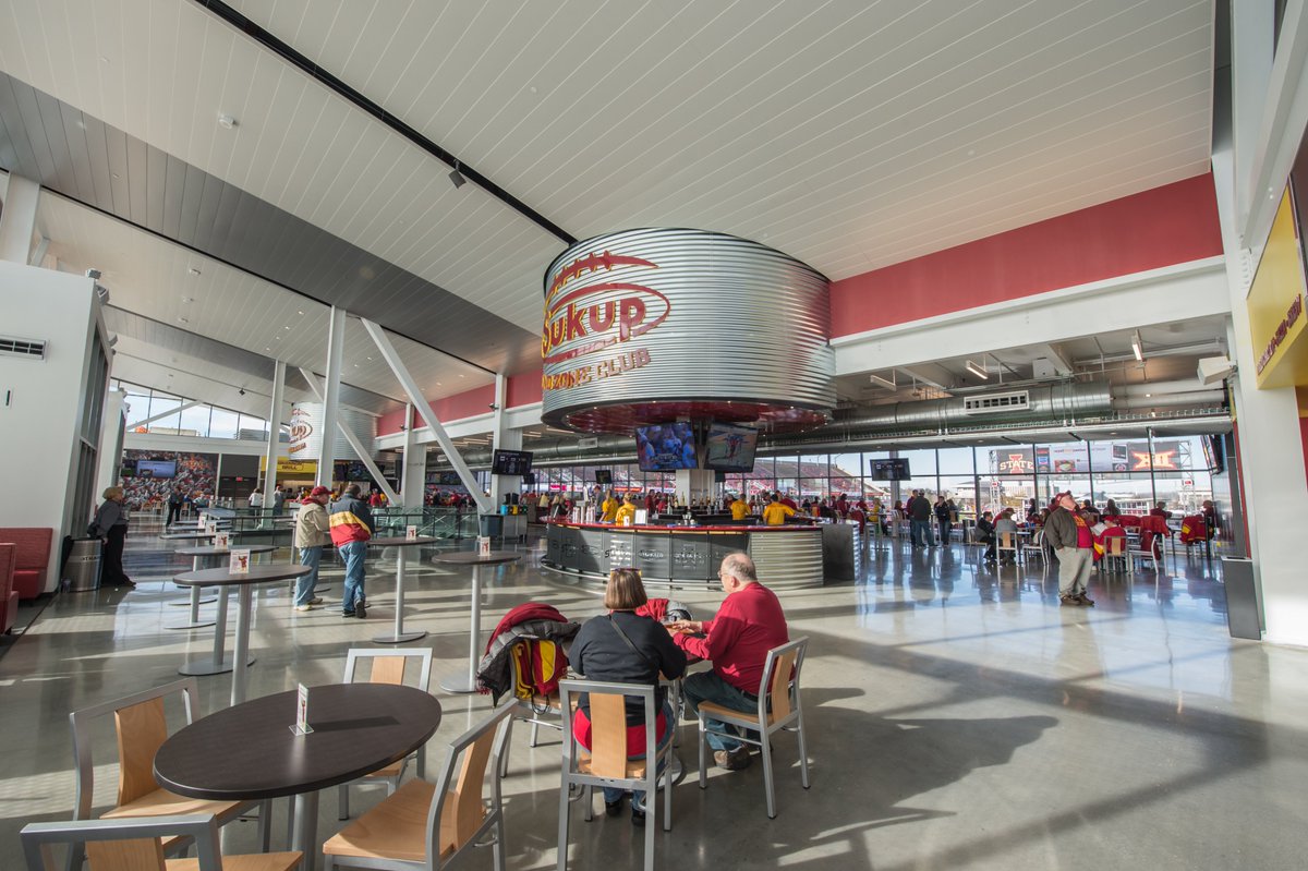 Cyclone Club tweet media