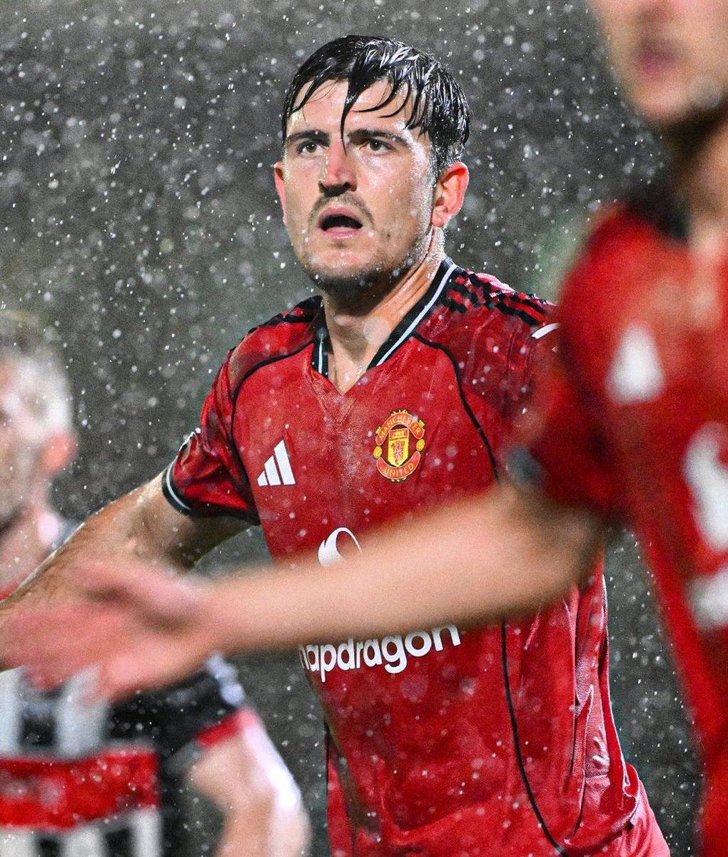 🚨MAN UNITED GAIN TRAIN!🚨

No fan should have less than 20K followers! Let’s do this!!! 

- Drop handles
- Like ♥️ and repost 
- Follow me  and everyone who RTs this! 🤝