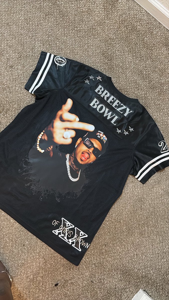 mmoneaaaa's tweet image. Breezy Bowl jersey🥰 #chrisbrown #BreezyBowlXX