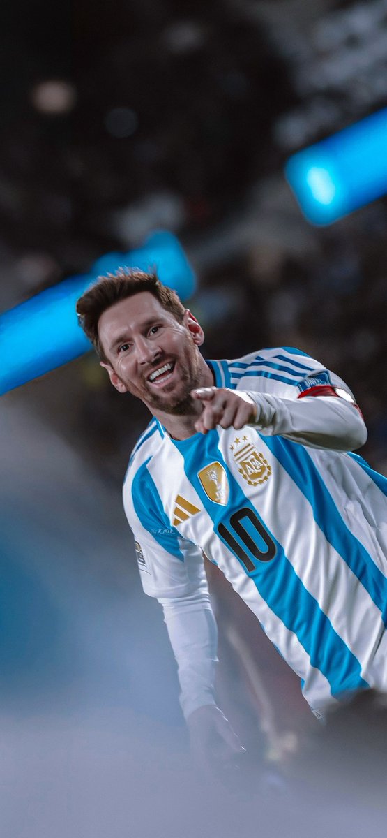 📲 𝟒𝐊 | 𝐓𝐡𝐞 𝐆𝐨𝐚𝐭 ᴹᴱˢˢᴵ 💙✨

#Wallpapers | #Argentina | #Messi