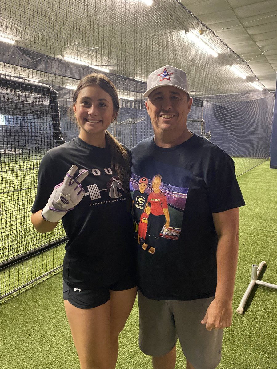 Brockstar2023's tweet image. @Danni_Lynn30 from South Effingham with 3 homeruns last night!!
